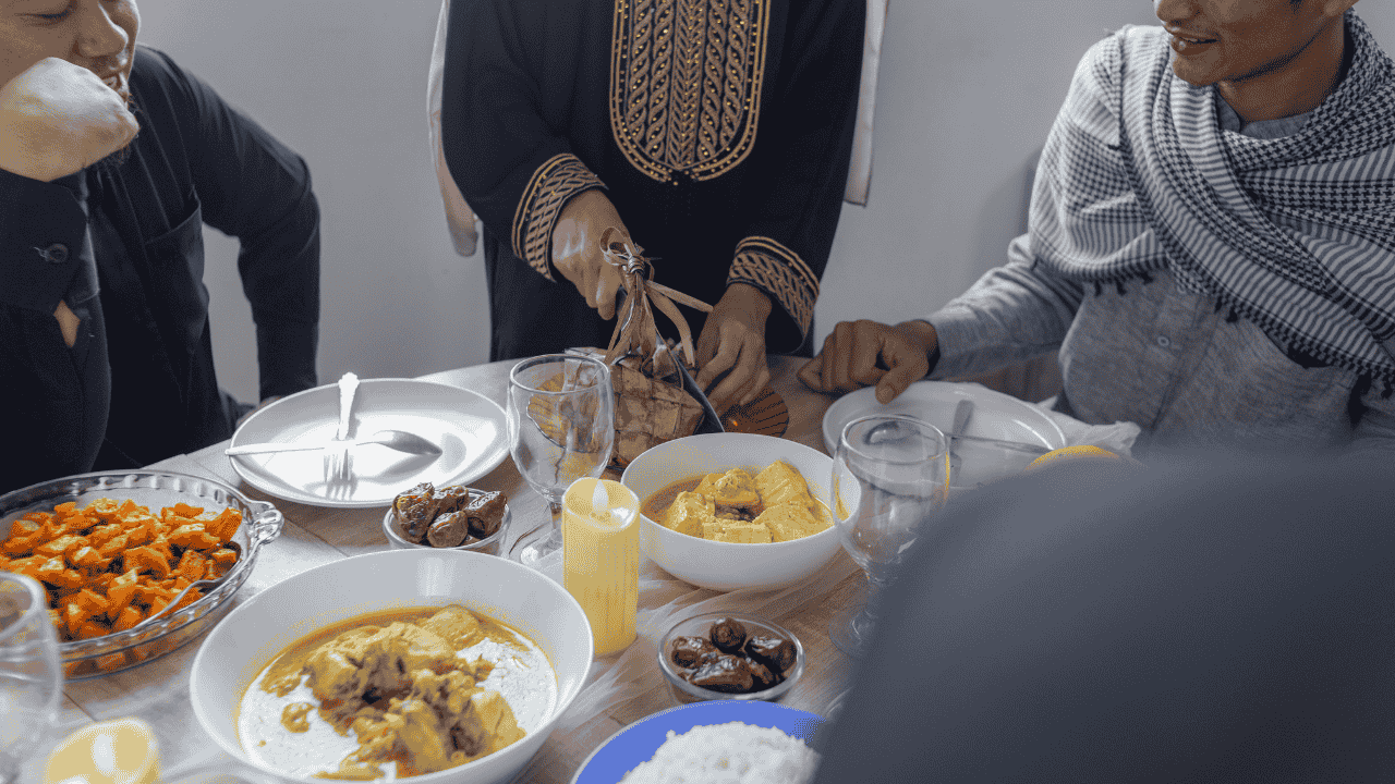 6 Hidangan Khas Hari Raya yang Gak Boleh Terlewatkan