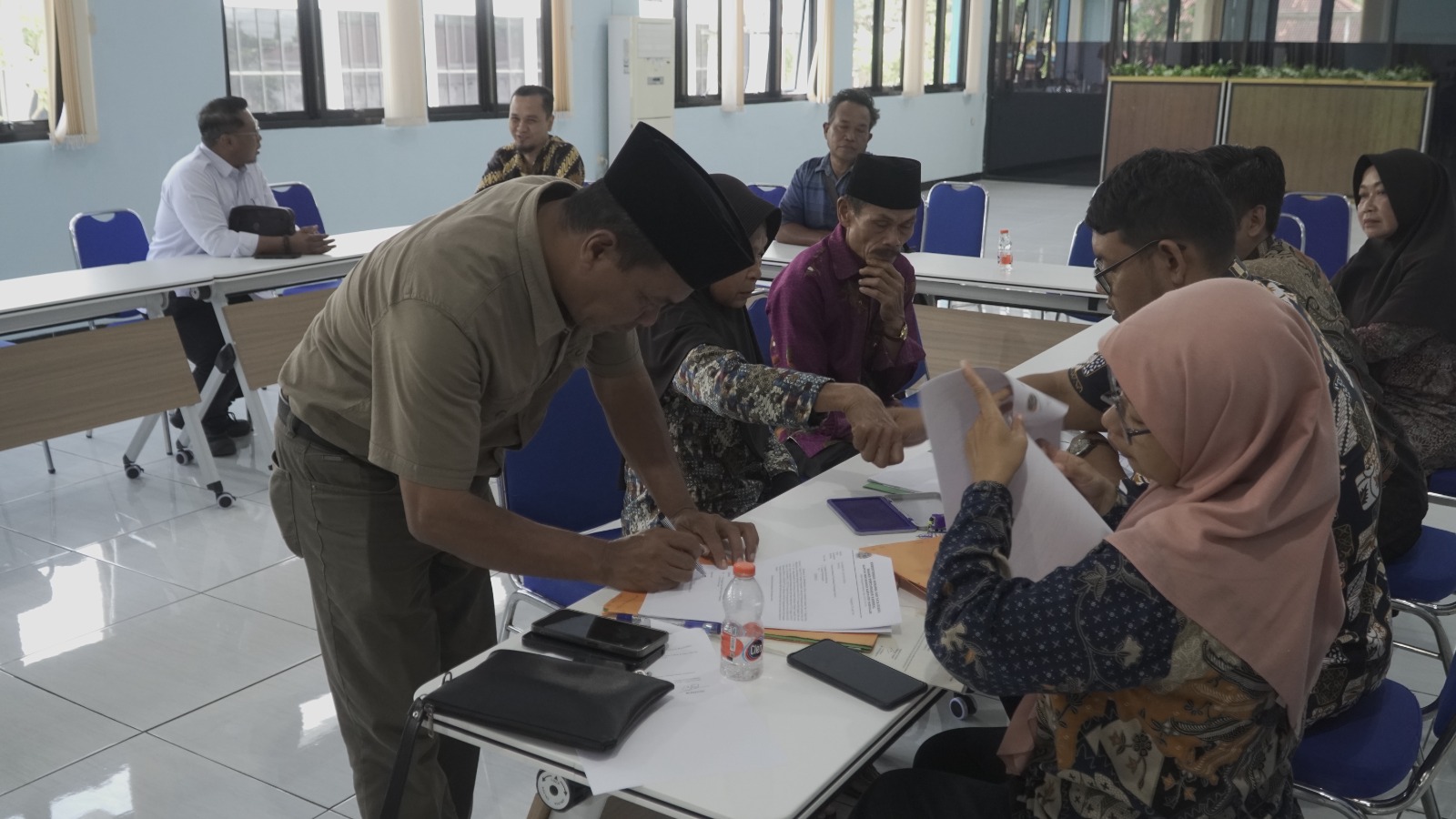 Ganti Rugi Lahan Bendungan Bagong Mulai Dicairkan, Warga Sumurup Terima Haknya