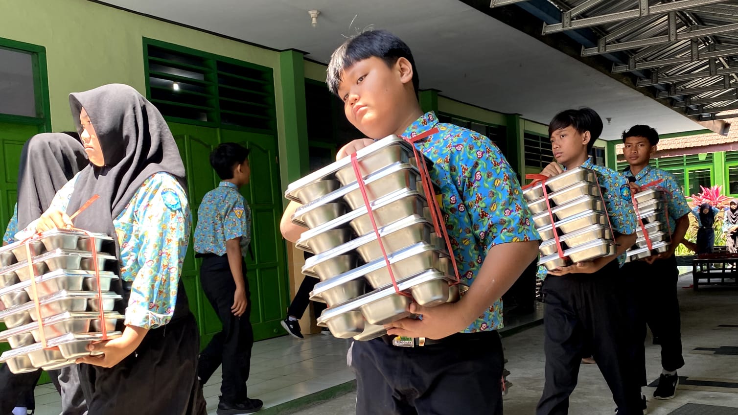 Progres Lelet, Baru 2 Dapur MBG Trenggalek Pegang SLHS