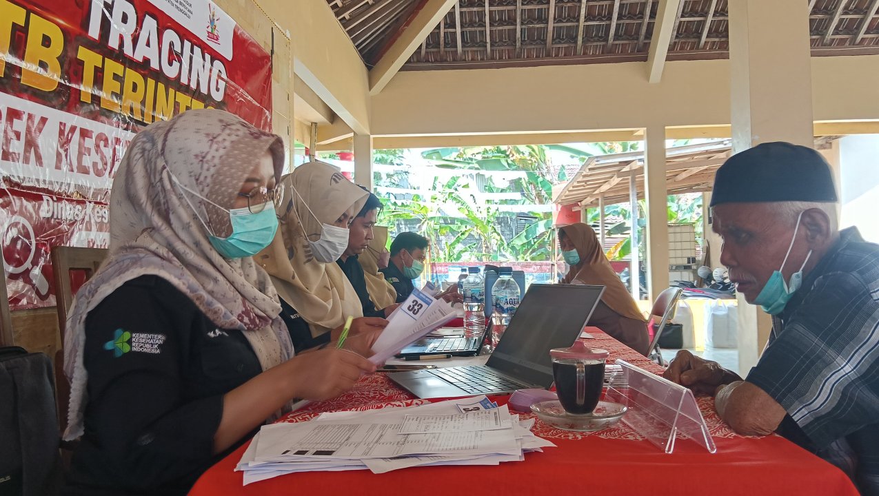 Peserta CKG di Pogalan Trenggalek Melebihi Kapasitas, Warga Antusias Periksa Kesehatan