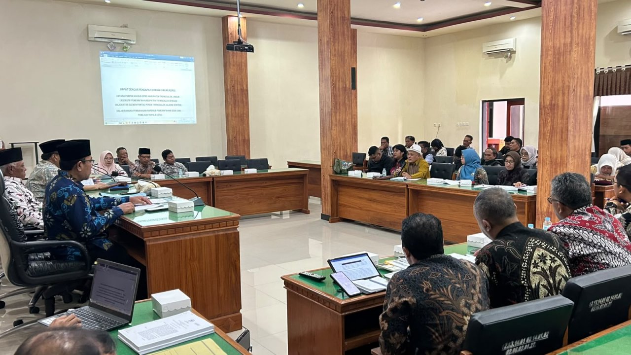Aliansi Senter Desak DPRD Trenggalek Revisi Ranperda Desa, Kritik Syarat Pilkades SMP Bisa Nyalon