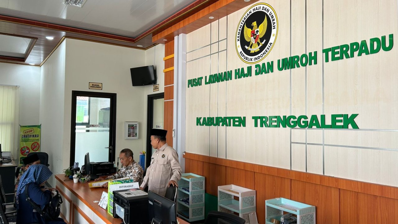 Jemaah Haji Trenggalek Diperkirakan Tiba Malam Ini, Keluarga Diminta Bersiap dan Waspadai Potensi Molor