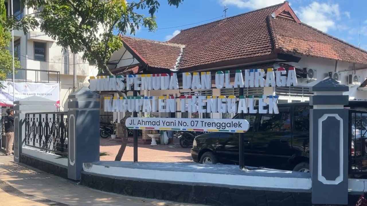Trenggalek Siapkan Spot Nobar Piala Dunia, Dispora Sulap Halaman Kantor Jadi Ruang Kumpul Suporter