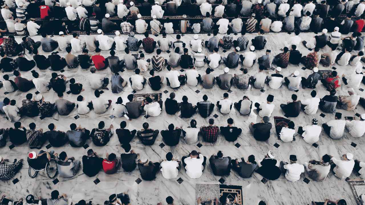 Keutamaan dan Bacaan Niat Sholat jumat Lengkap Arab dan Latin