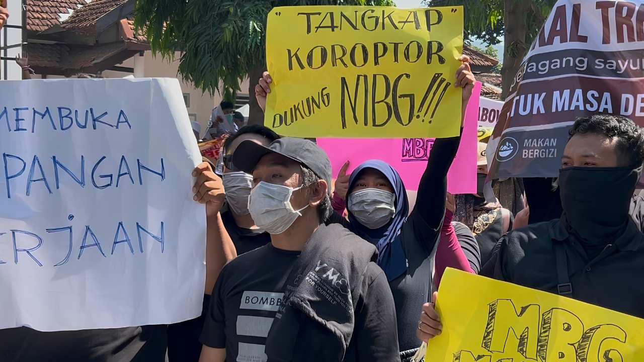 Mitra MBG Trenggalek Geruduk DPRD, Minta Program Makan Bergizi Gratis Tetap Berlanjut