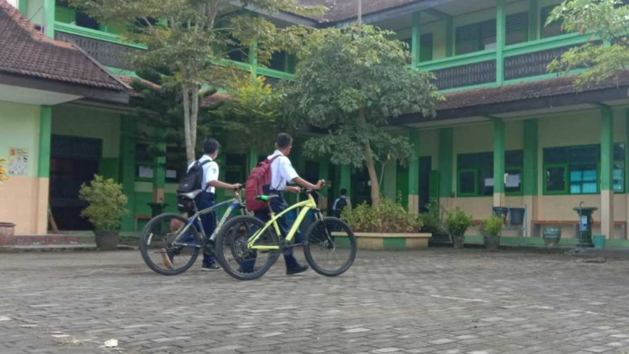 SPMB Trenggalek Diawasi Ketat, Orang Tua dan ASN Diingatkan Jangan Cari Jalur Belakang