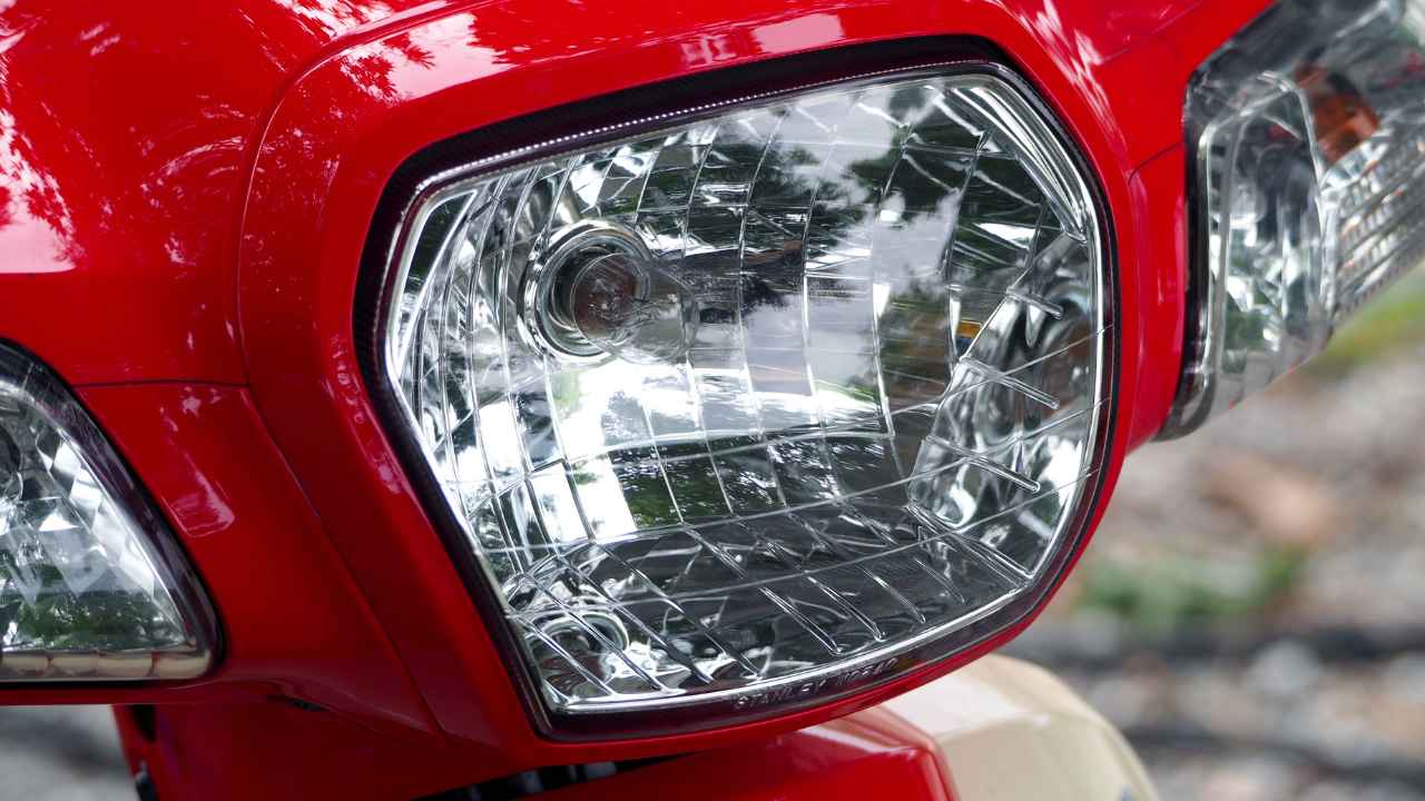Cara Merawat Lampu Depan Pada Motor Agar Tetap Terang