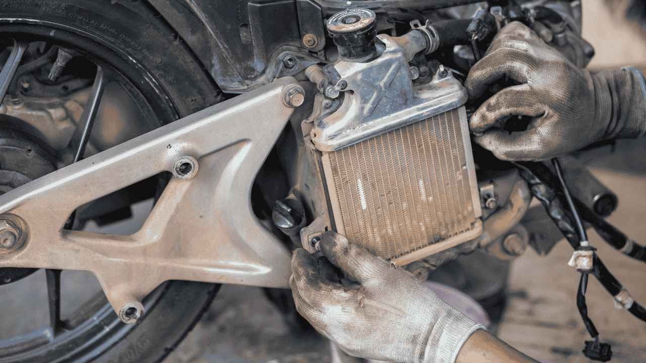 Kapan Mengganti Air Radiator Motor Honda Secara Berkala