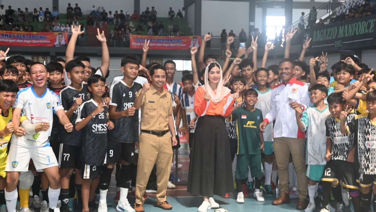 Futsal Pelajar Trenggalek Lagi Naik Daun, Novita Hardini Buka UPRINTIS League 2026