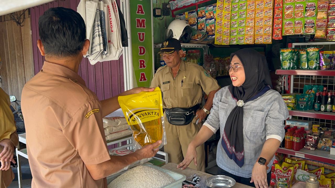 Jangan Main Naik Harga, Pemkab Trenggalek Ingatkan Pedagang Minyakita Wajib Sesuai HET