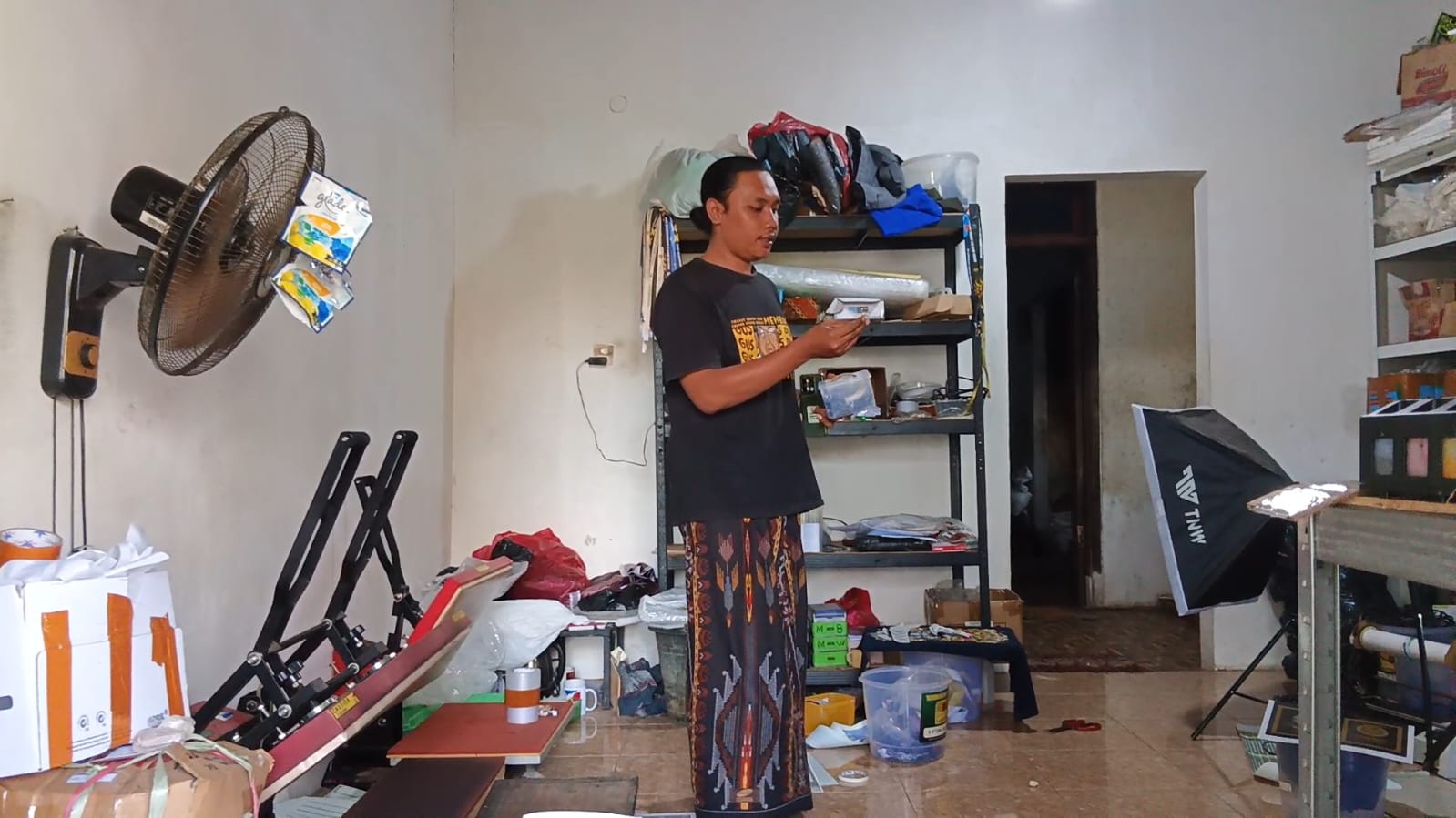 Pemuda Trenggalek Bangun Usaha Digital Printing, Berawal dari Keterbatasan Biaya Kuliah