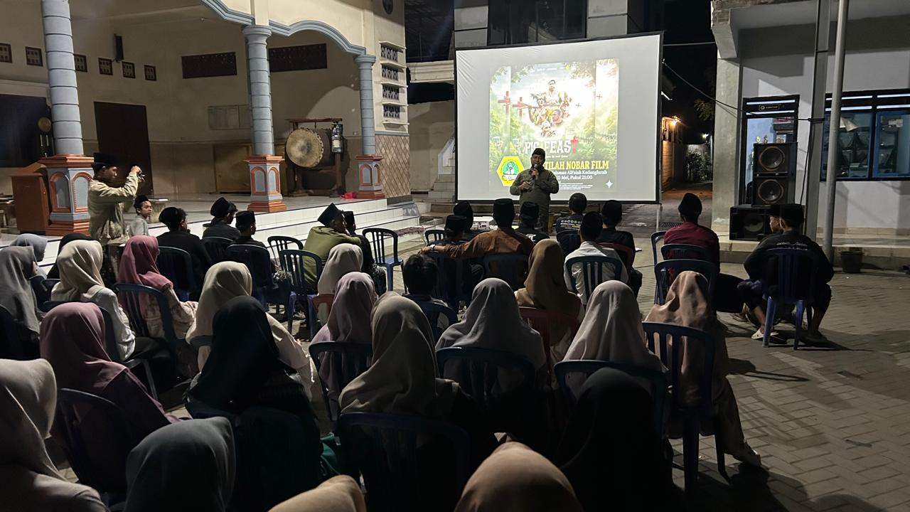 Nobar Film “Pig Feast” di Ponpes Trenggalek, Santri Diajak Melek Isu Alam dan Papua