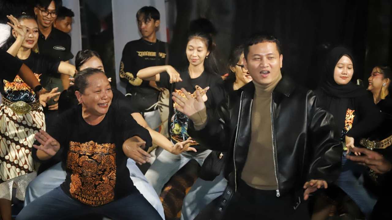 Gerimis Tutup Trenggalek Menari 5, Mas Ipin: Tahun Depan Bisa Pentas di Air Terjun dan Pantai